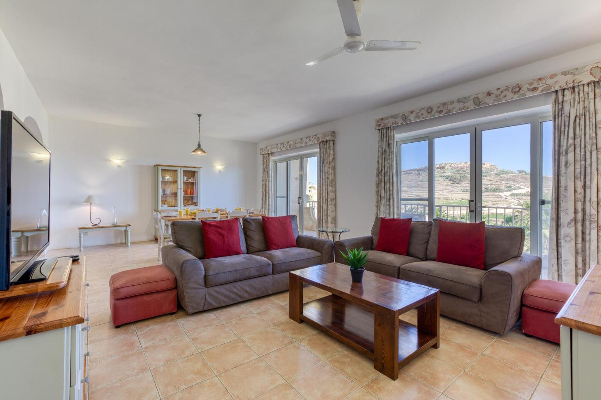 Ta Frenc Apartments Ghasri  Bagian luar foto