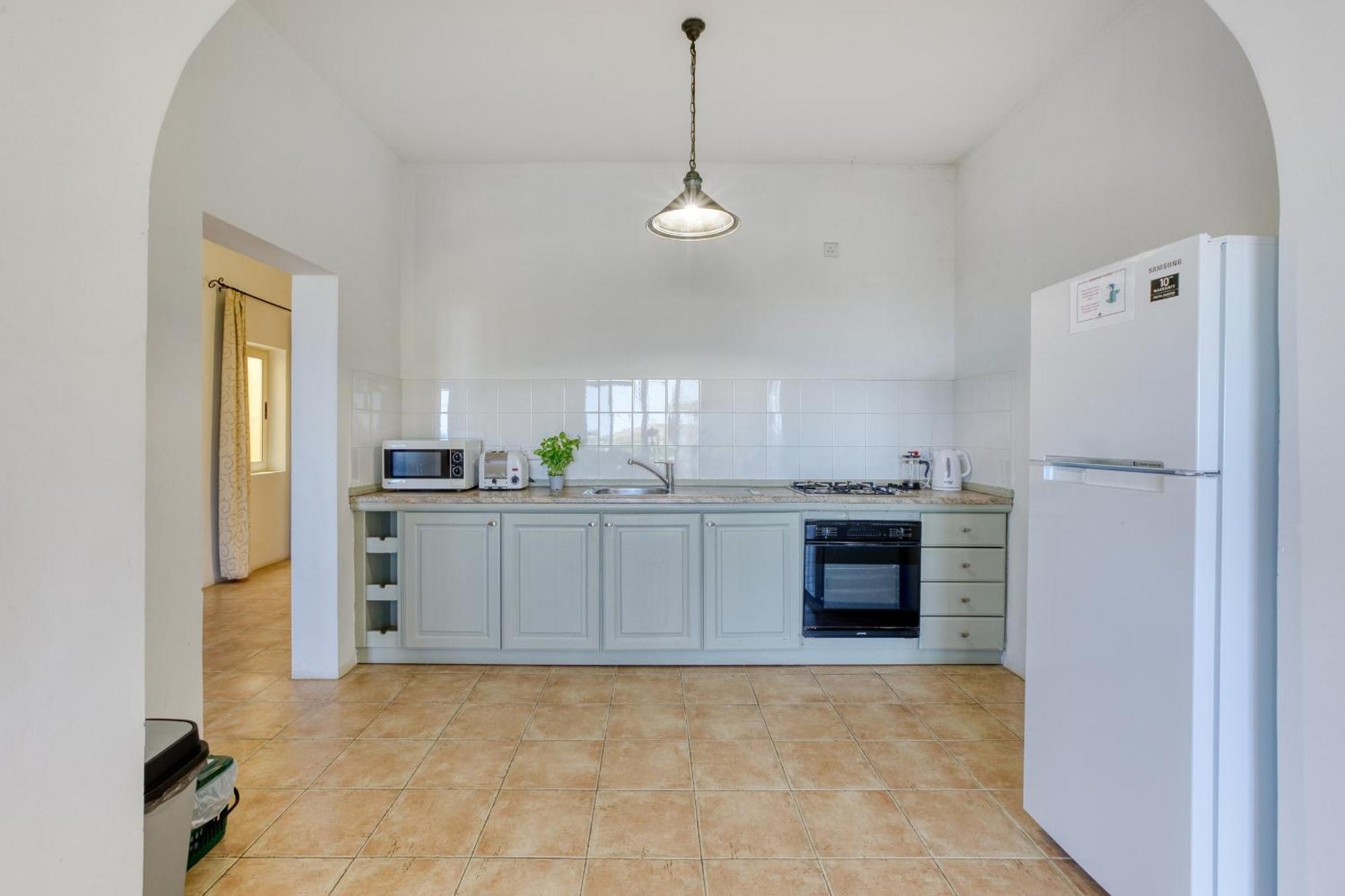 Ta Frenc Apartments Ghasri  Bagian luar foto