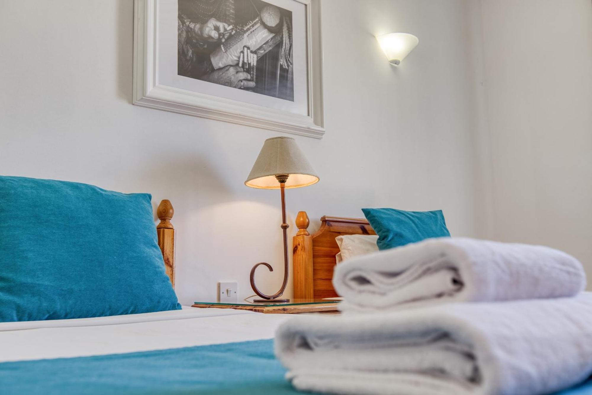 Ta Frenc Apartments Ghasri  Bagian luar foto