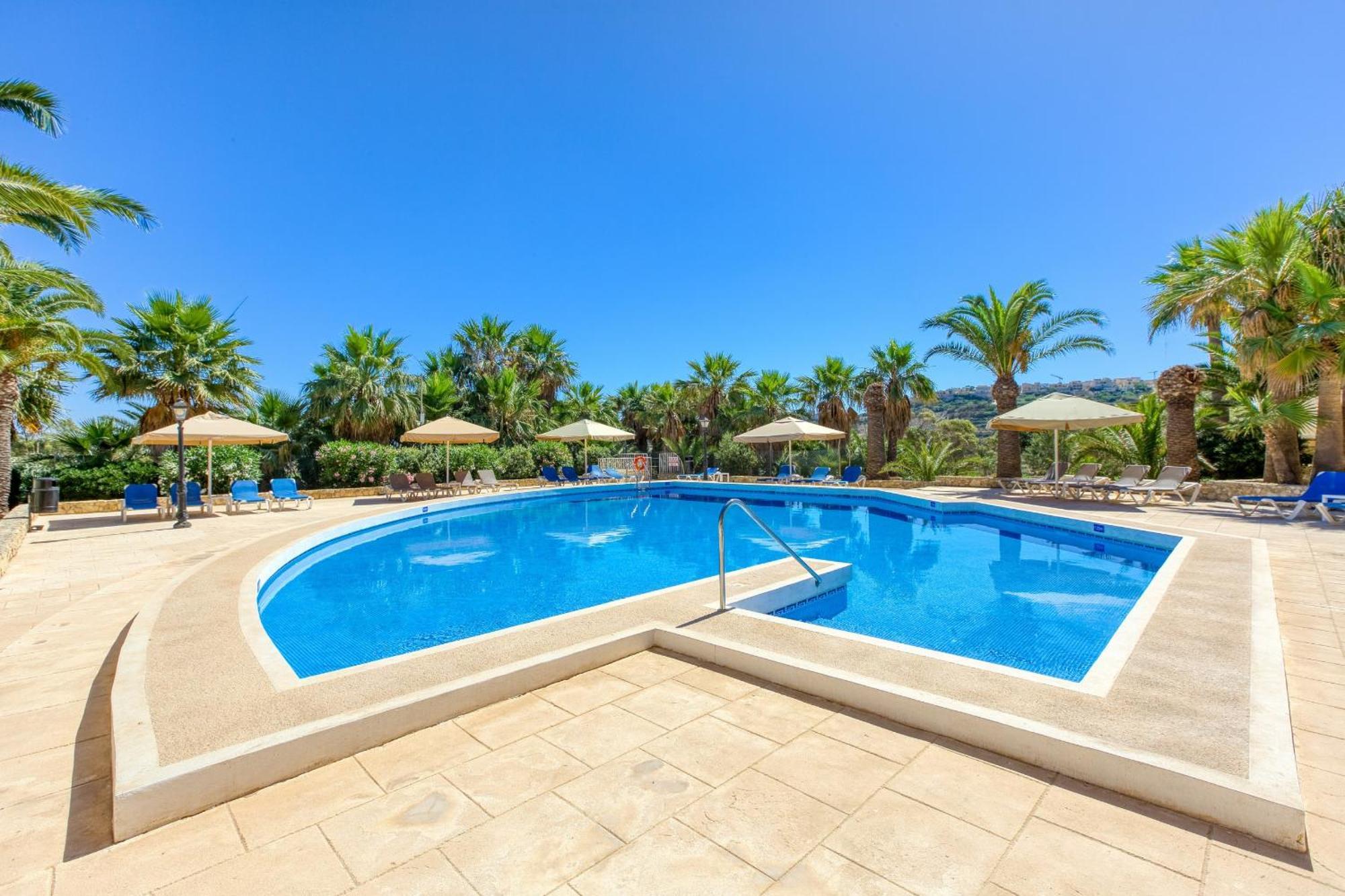 Ta Frenc Apartments Ghasri  Bagian luar foto