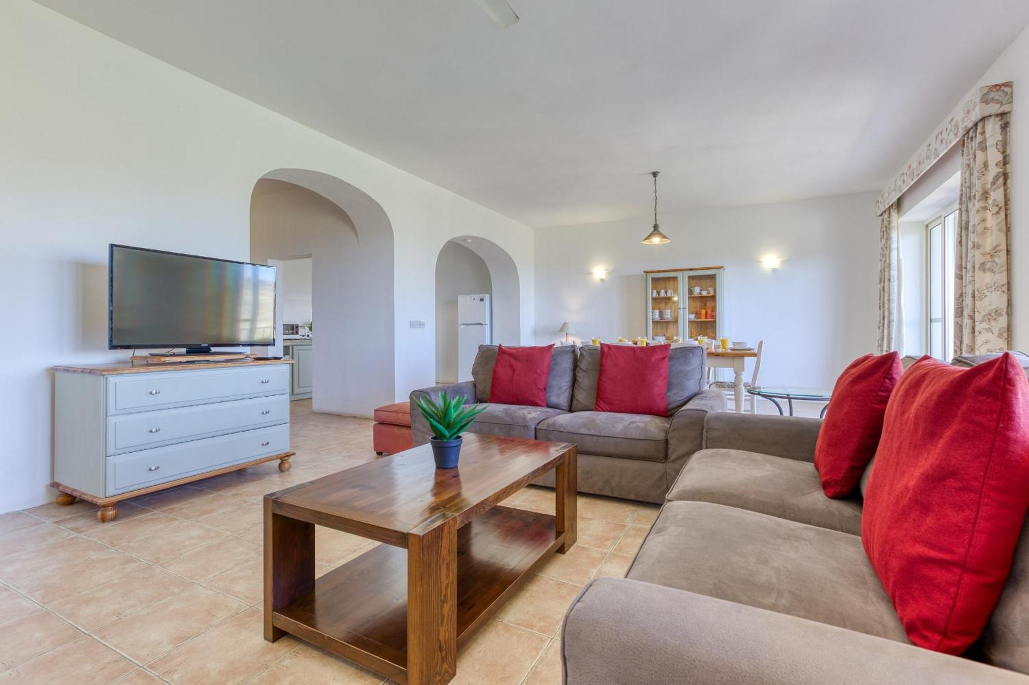 Ta Frenc Apartments Ghasri  Bagian luar foto